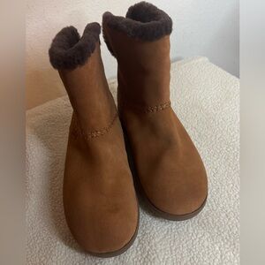 Women Fitflop Chestnut Winter Boots. Geat for Fall/Winter Season. Size 7.5